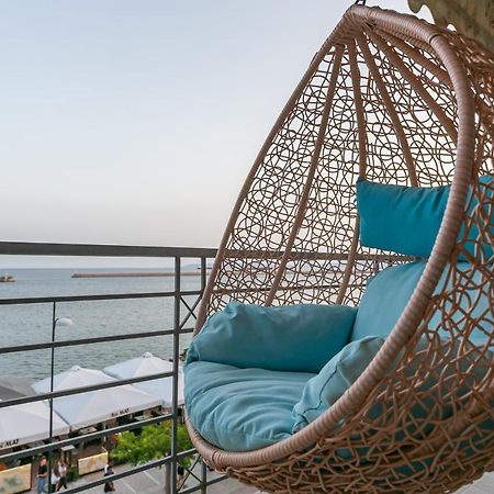 Seafront Kalamata Haven - Blue Luxury Suite Экстерьер фото