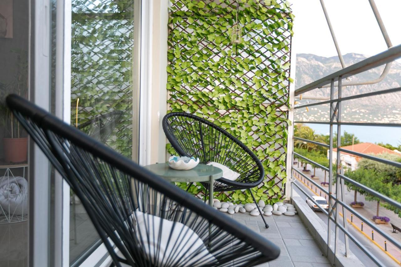 Seafront Kalamata Haven - Blue Luxury Suite Экстерьер фото