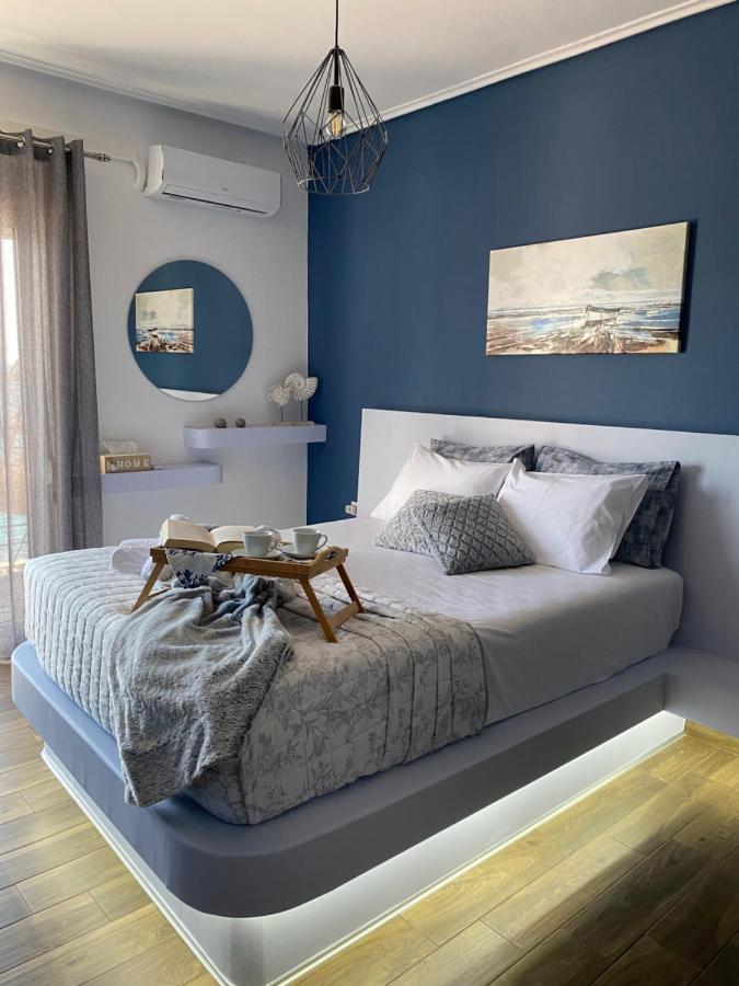 Seafront Kalamata Haven - Blue Luxury Suite Экстерьер фото