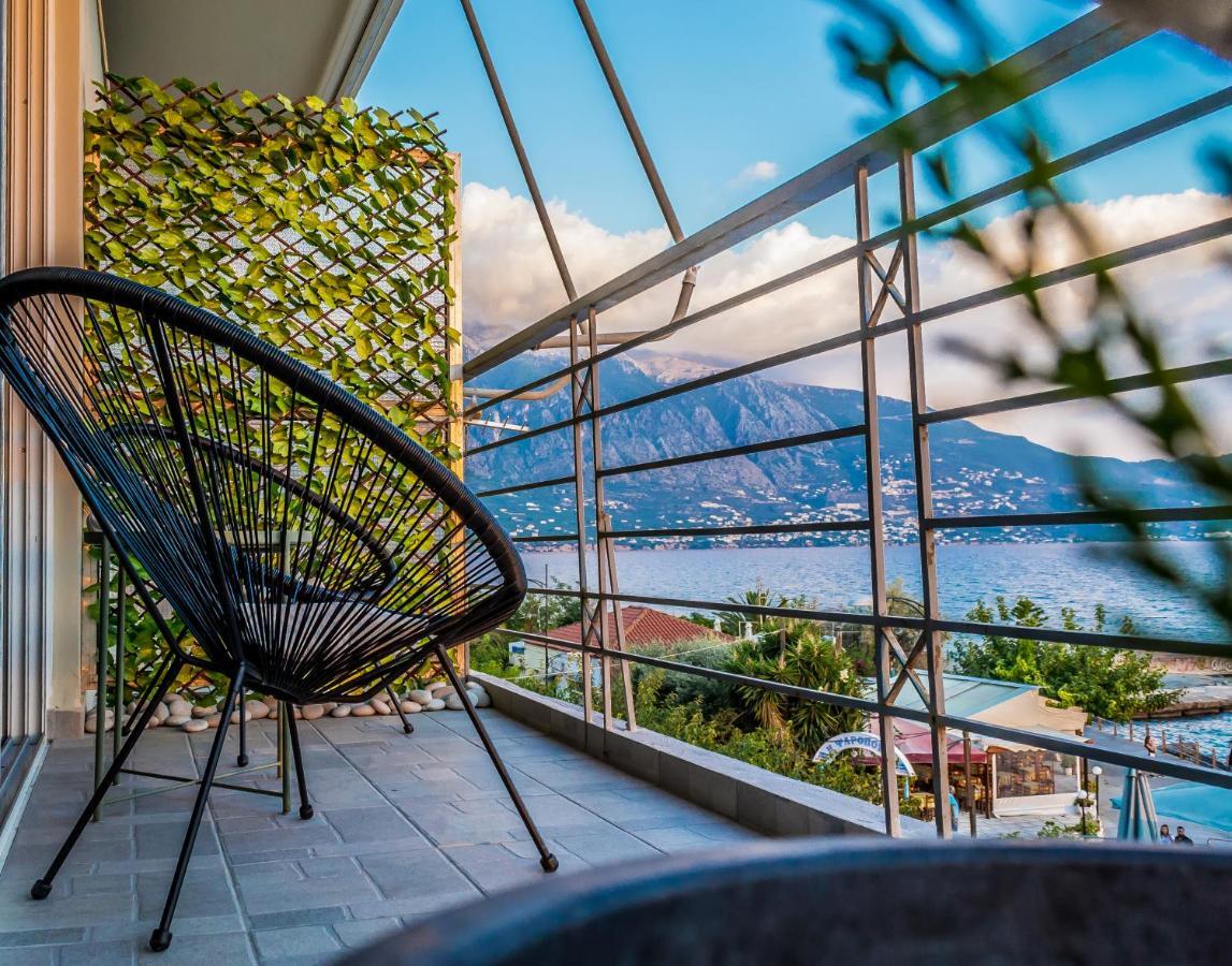 Seafront Kalamata Haven - Blue Luxury Suite Экстерьер фото